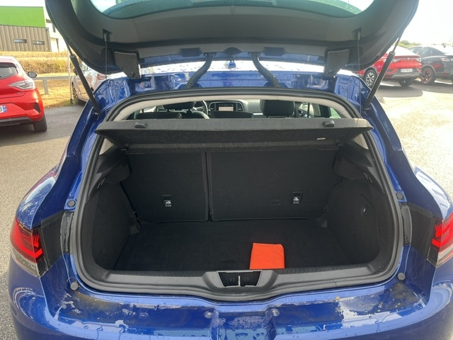 RENAULT MEGANE IV