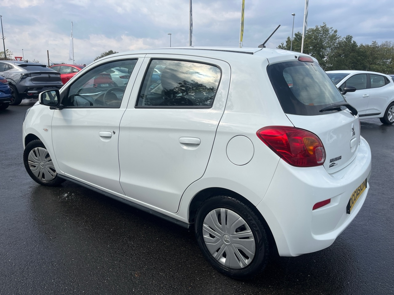 MITSUBISHI SPACE STAR