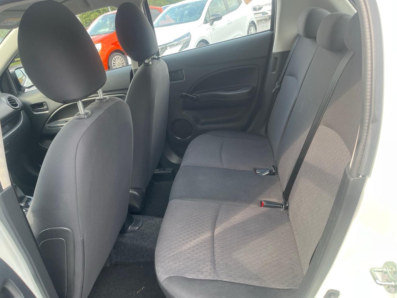MITSUBISHI SPACE STAR
