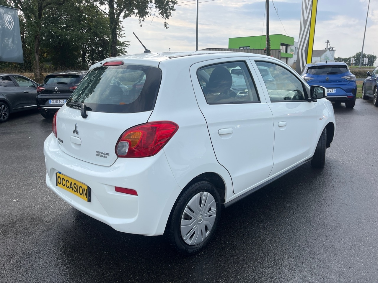 MITSUBISHI SPACE STAR